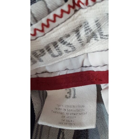 Aeropostale Mens Flat Front Shorts Gray Plaid Long Leg Size 31 x 11 - Picture 4 of 6